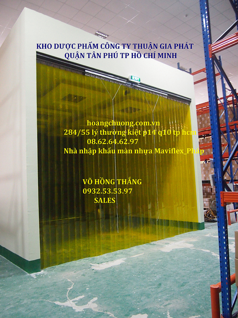 Màn nhựa pvc vàng chống côn trùng